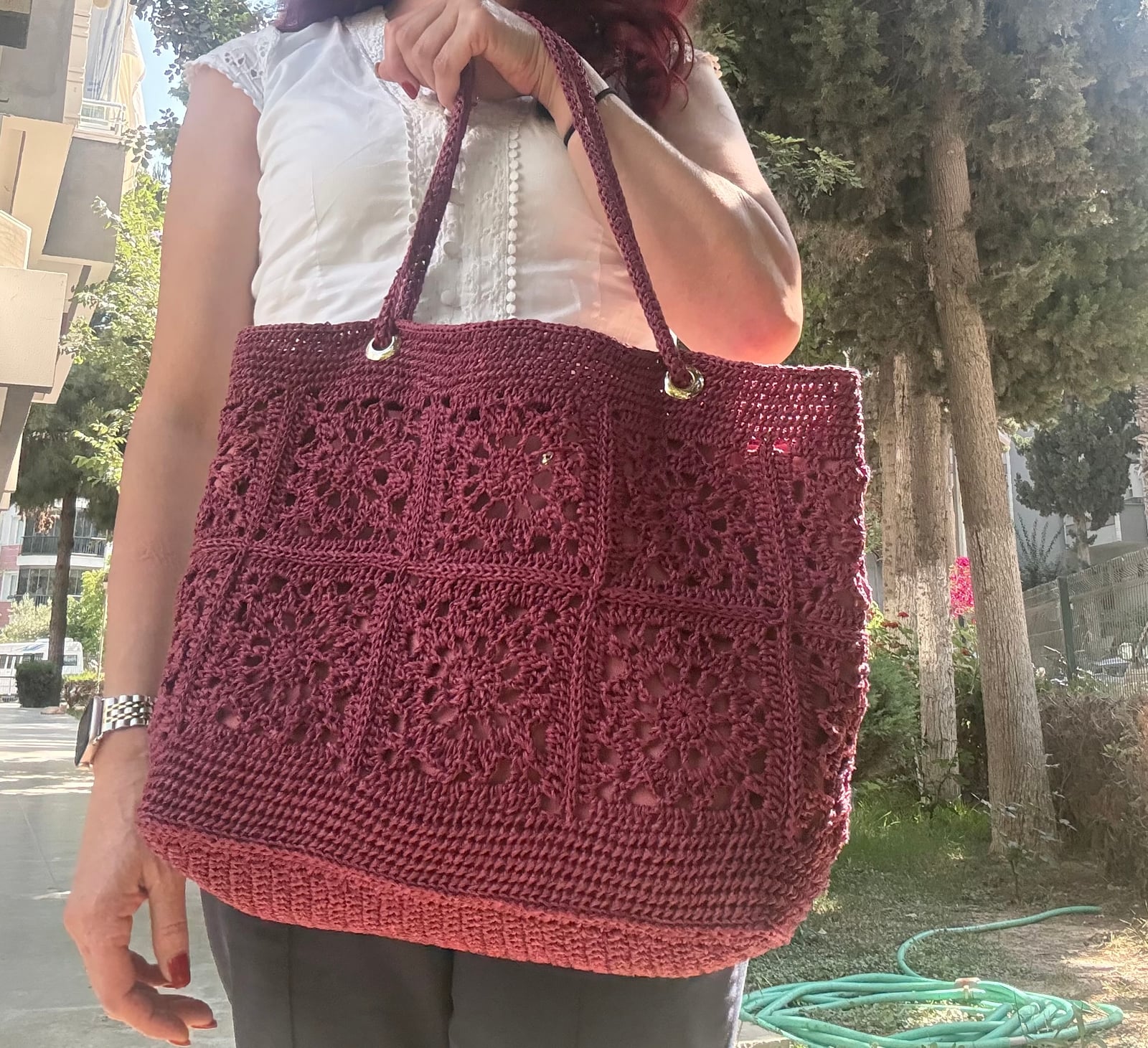 Fuşya Rengi Motifli Çanta — 3 / 4